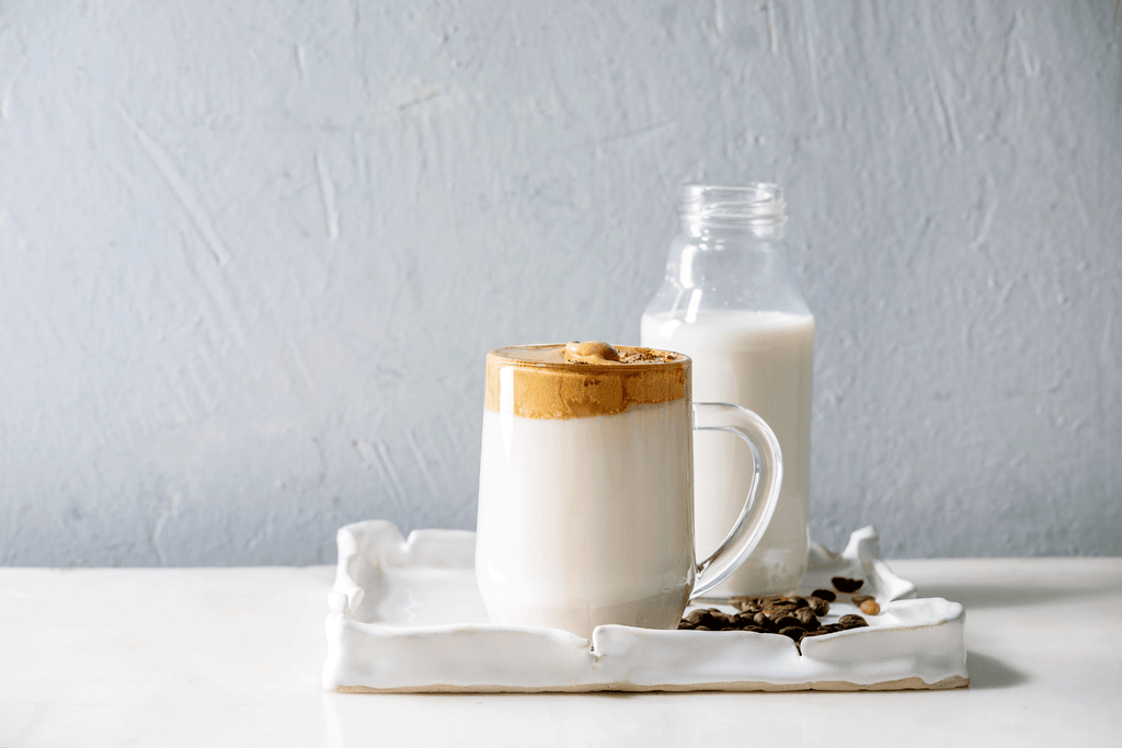https://www.zulaykitchen.com/cdn/shop/articles/how-to-froth-without-a-milk-frother-793103.png?v=1684869373&width=1024