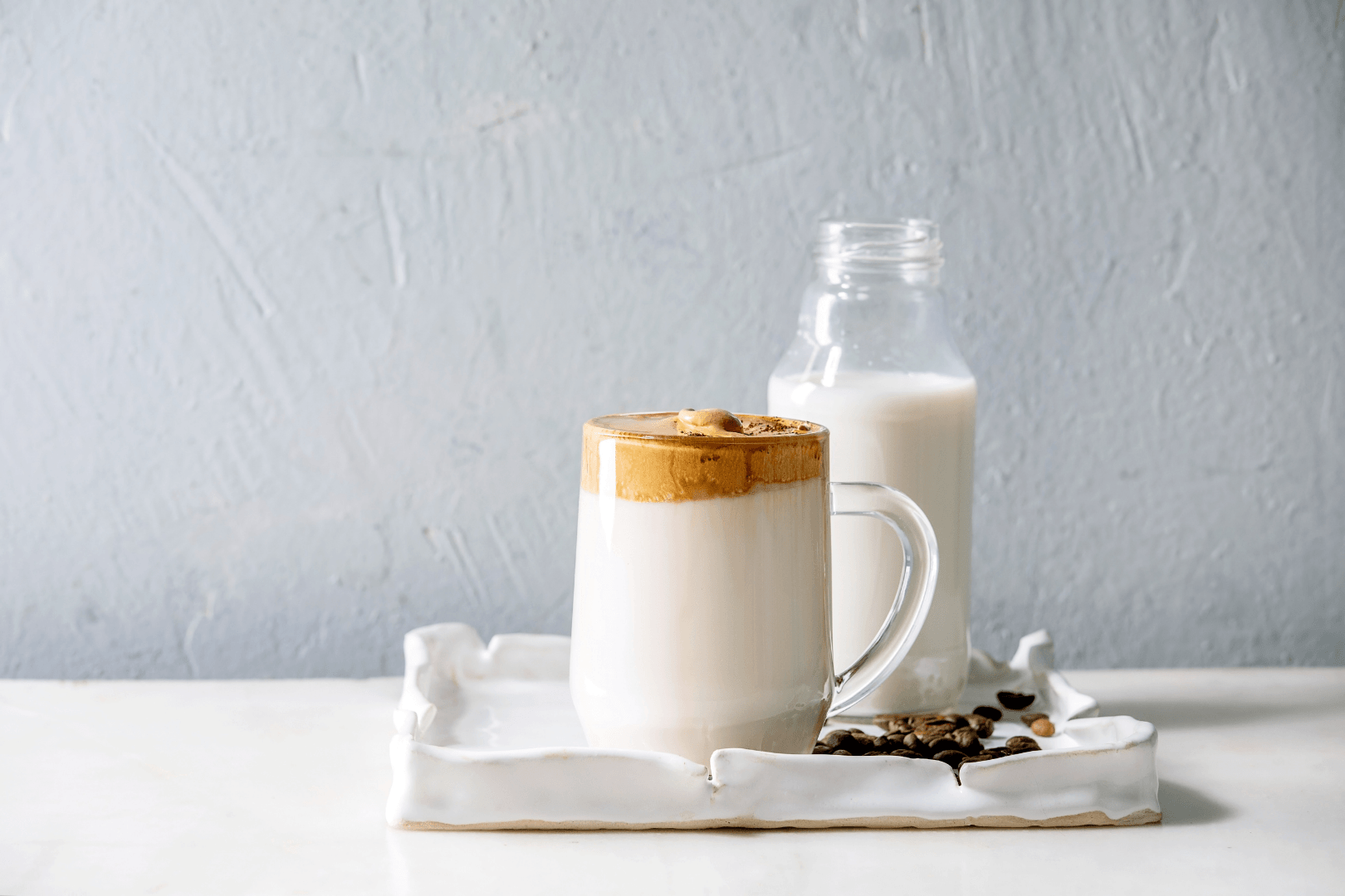 https://www.zulaykitchen.com/cdn/shop/articles/how-to-froth-without-a-milk-frother-793103_1620x.png?v=1684869373